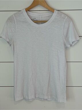 J. Crew White Girlfriend Tee/ clean girl classic 100%cotton capsule wardrobe